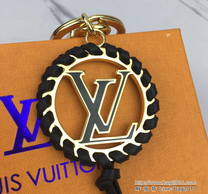 路易威登LV 頂級原單 M63082黑色 LV Circle為特色 Very包飾與鑰匙扣 鑰匙環 彈簧扣上刻有路易威登簽名字樣  ydh1041